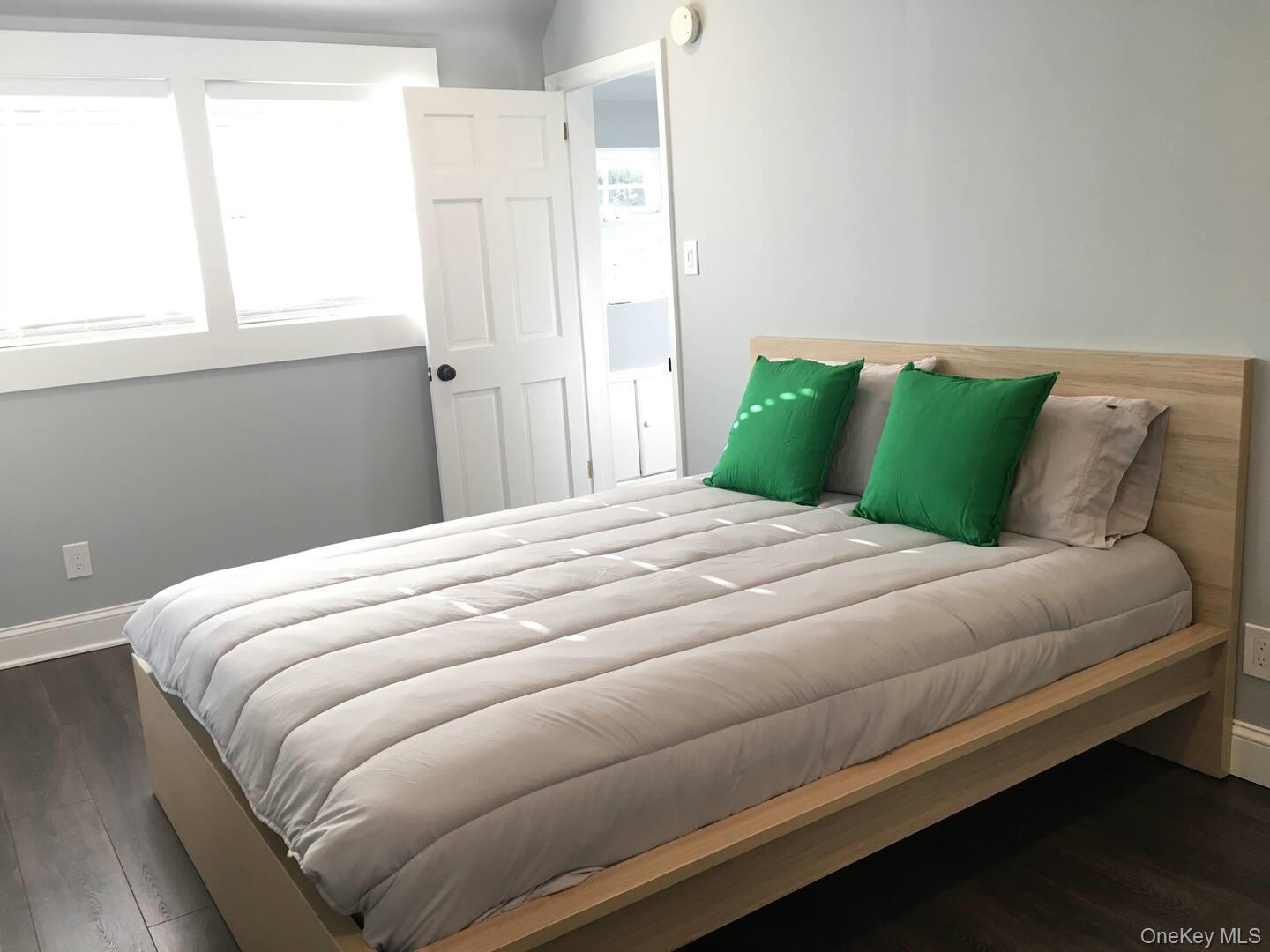 #9 photo, 102 Woodbury Road, サフォーク郡 Huntington , NY 11743