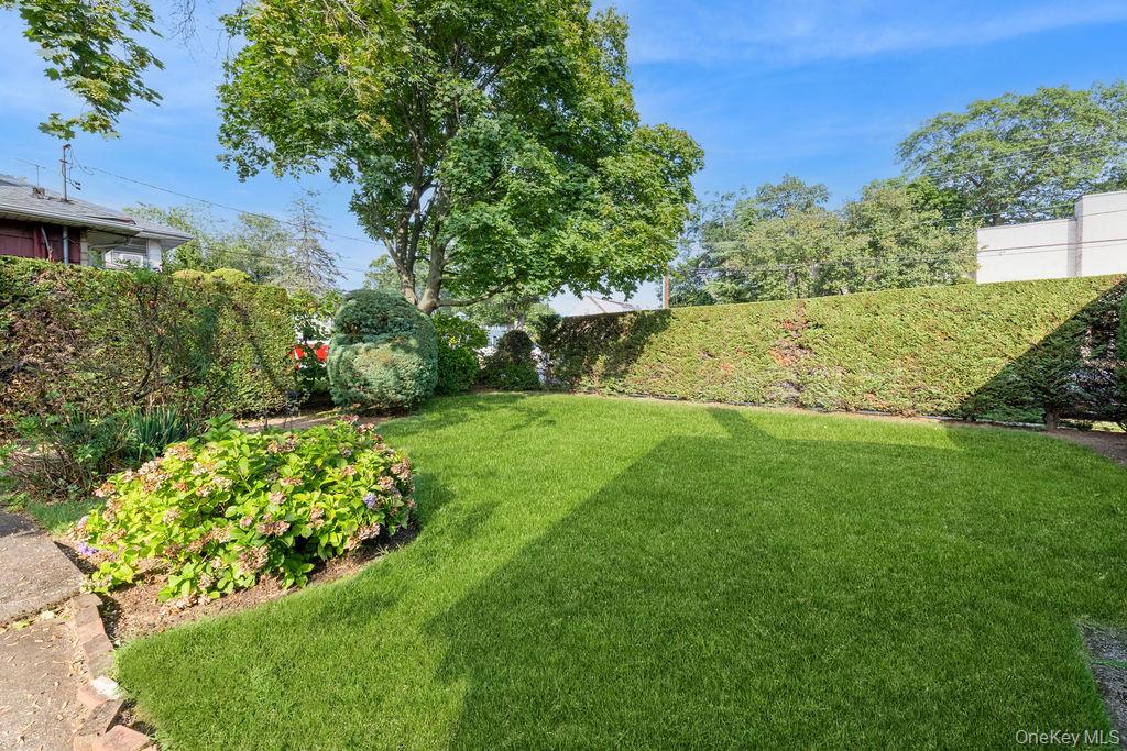 #16 photo, 635 Hempstead Avenue, West Hempstead , NY 11552