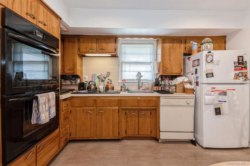 #4 photo, 635 Hempstead Avenue, West Hempstead , NY 11552
