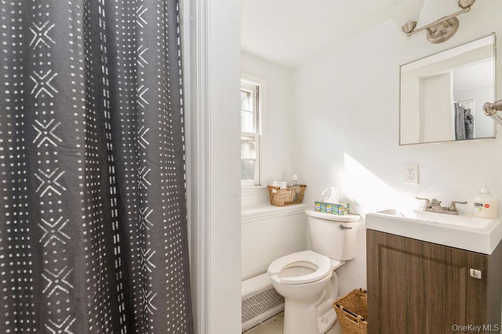 #6 photo, 635 Hempstead Avenue, West Hempstead , NY 11552