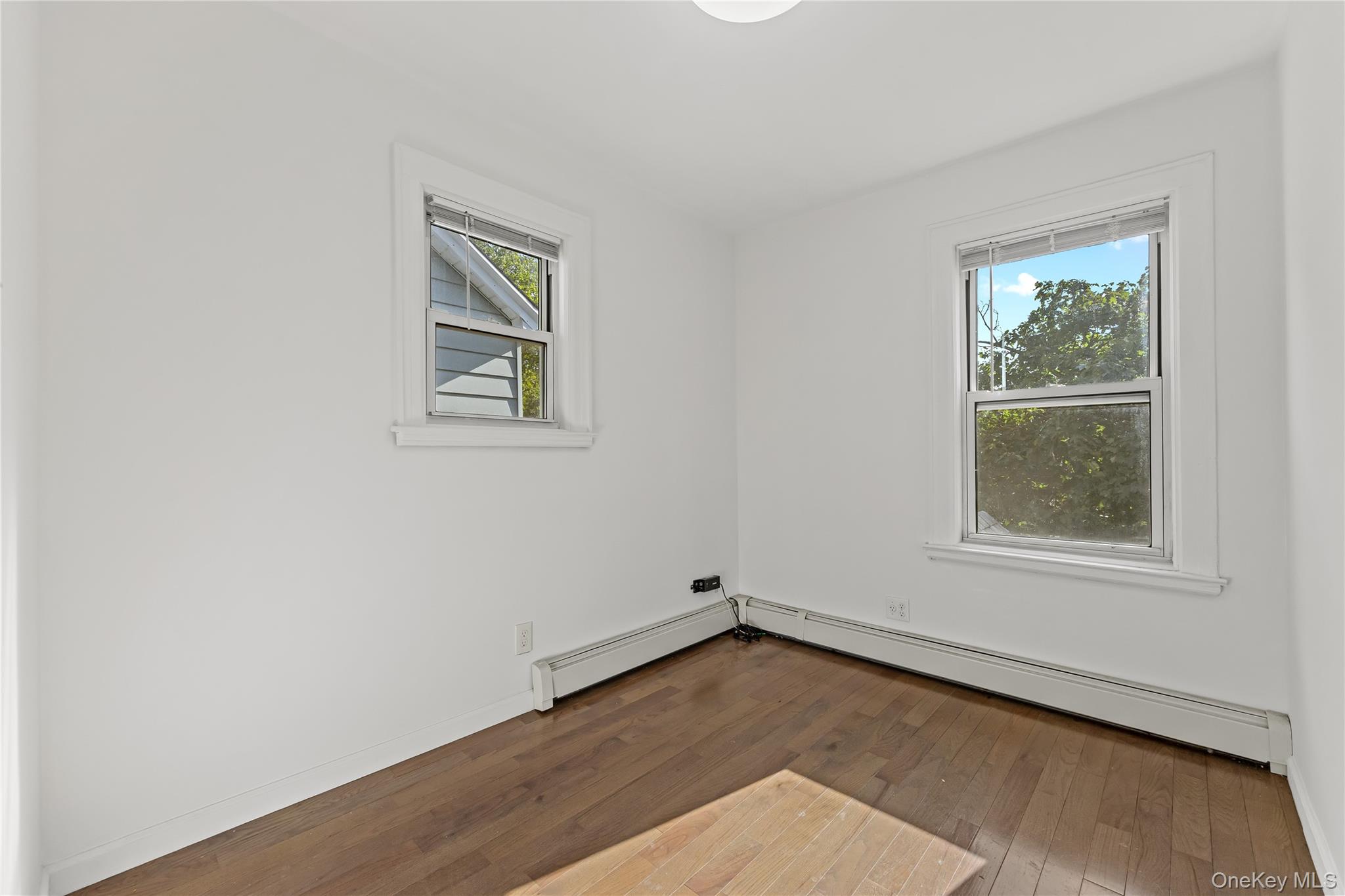 #14 photo, 48-35 Clearview Expressway, クイーンズ区 Bayside , NY 11364