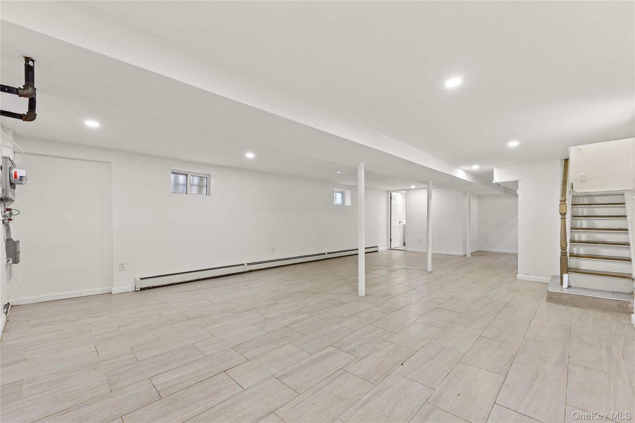 #15 photo, 48-35 Clearview Expressway, クイーンズ区 Bayside , NY 11364