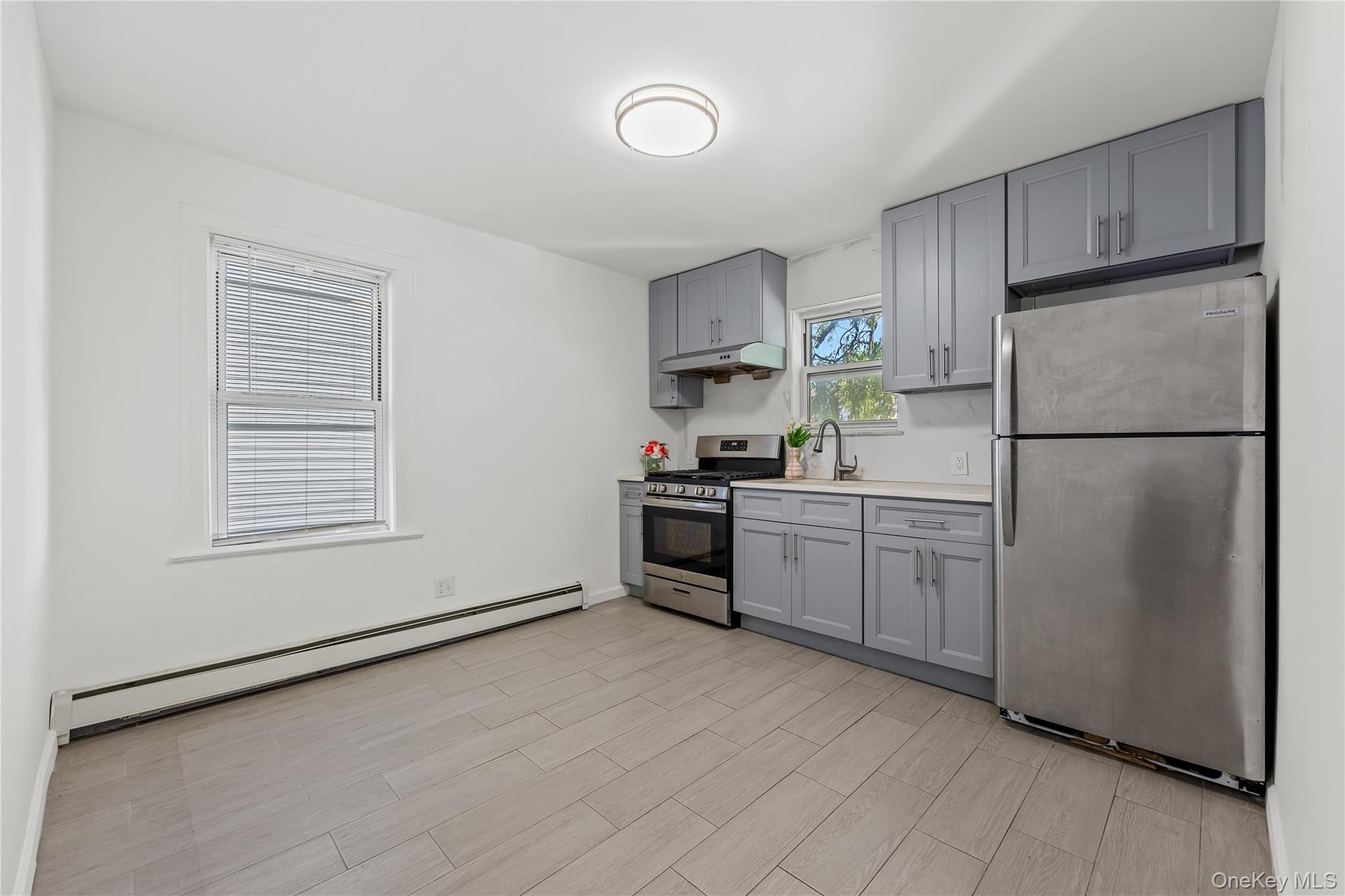 #4 photo, 48-35 Clearview Expressway, クイーンズ区 Bayside , NY 11364