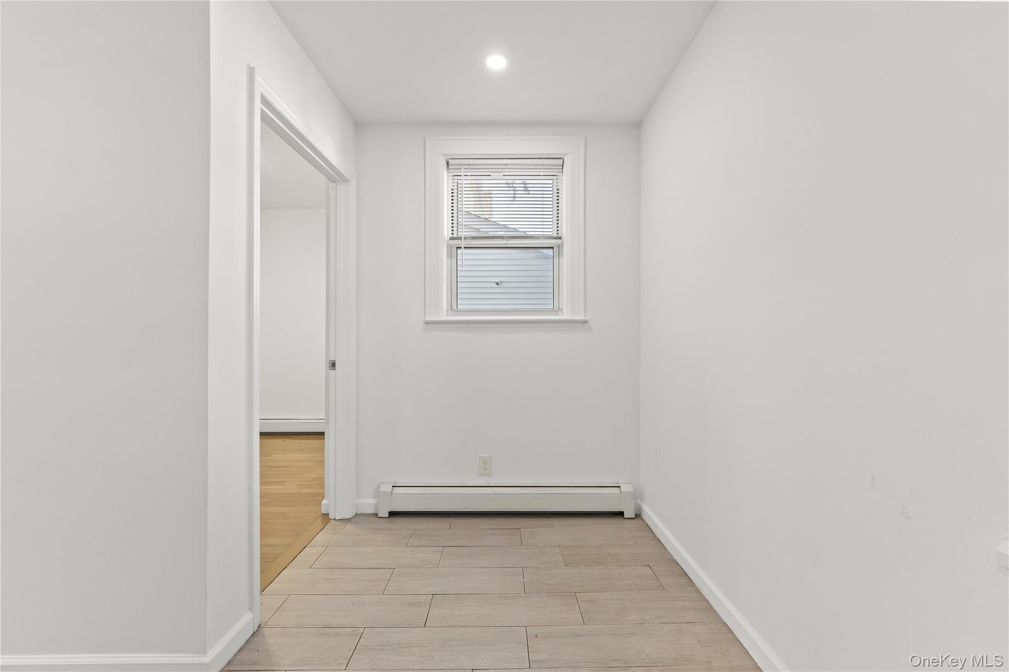 #9 photo, 48-35 Clearview Expressway, クイーンズ区 Bayside , NY 11364