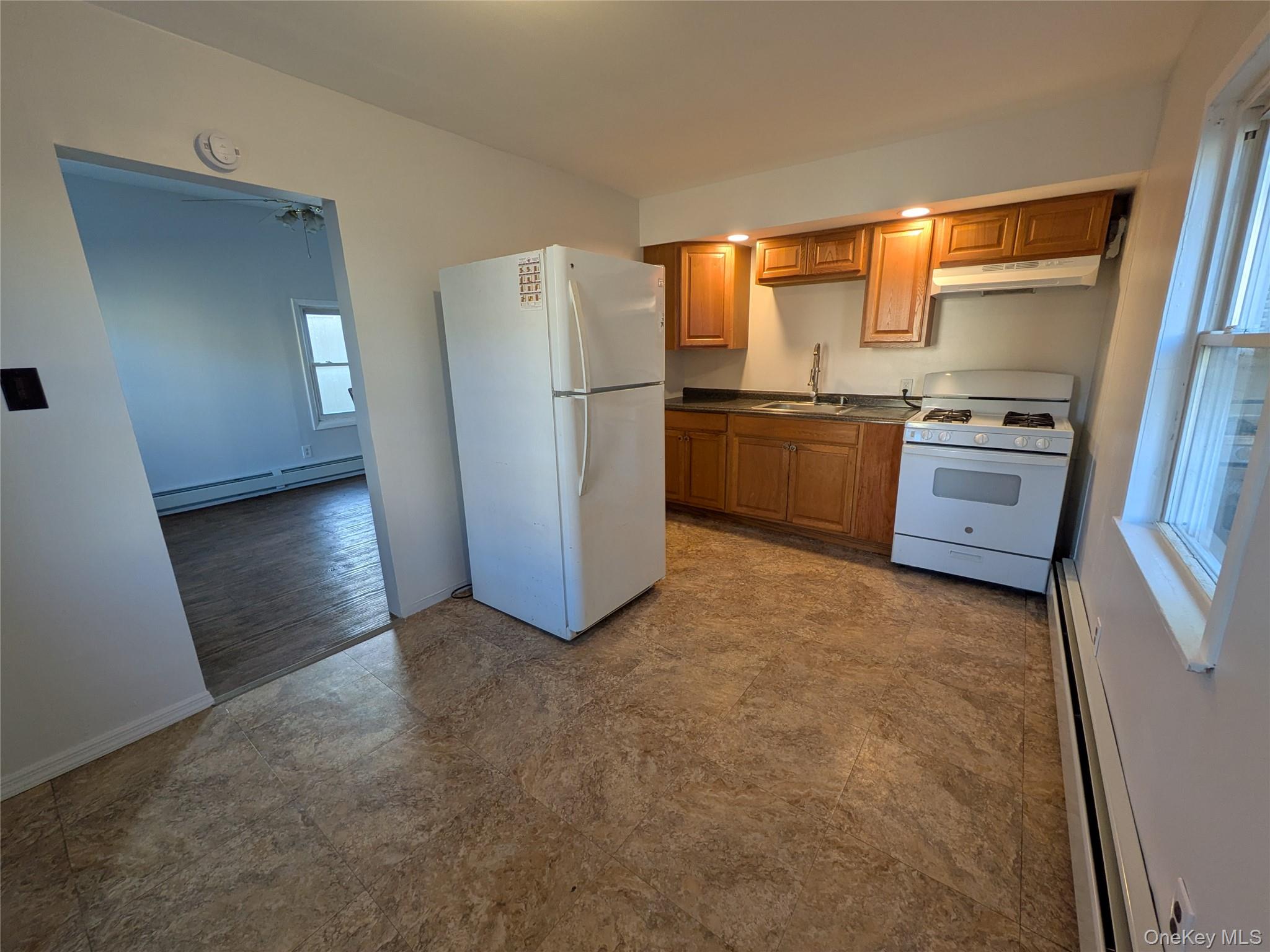 #9 photo, 90-92 Railroad Avenue, Garnerville , NY 10923