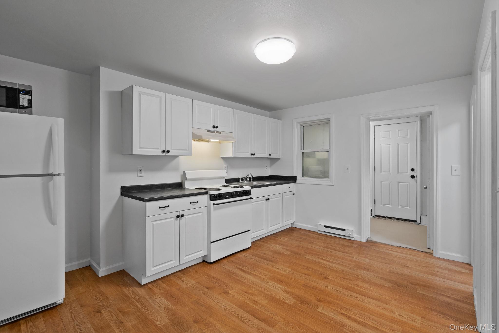 #8 photo, 93 Delafield Street, Poughkeepsie , NY 12601