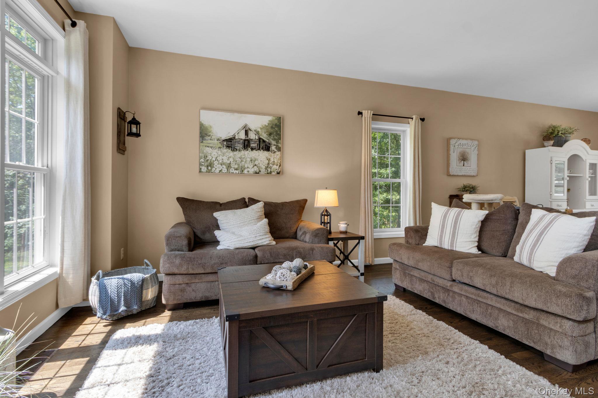 #3 photo, 97 Shagbark Lane, Hopewell Junction , NY 12533