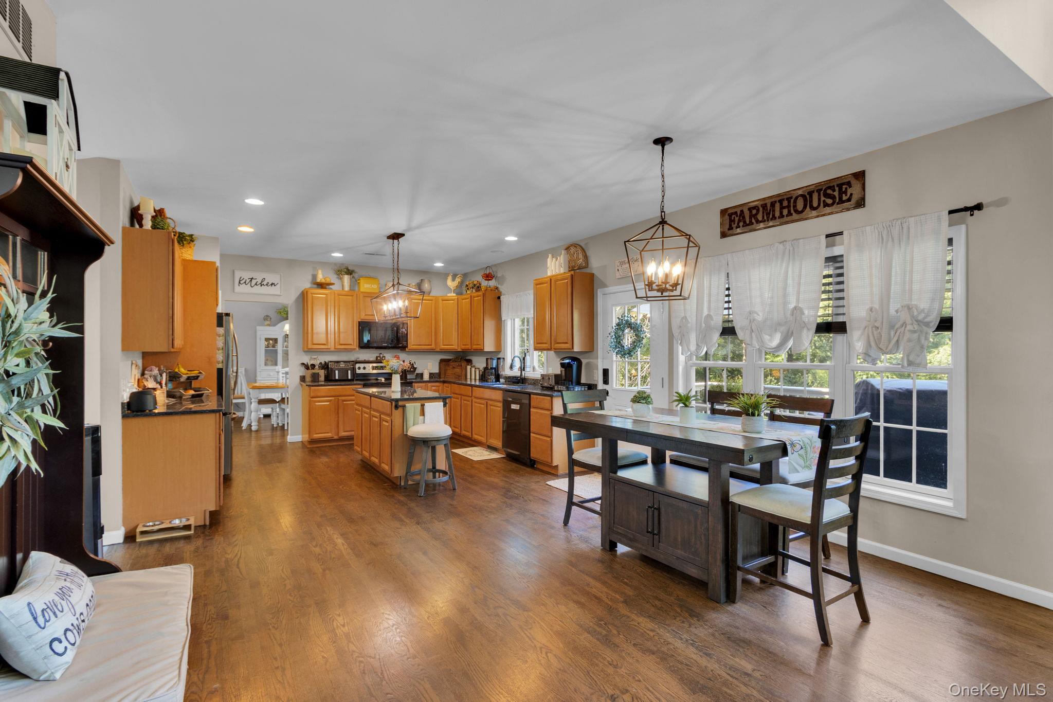 #9 photo, 97 Shagbark Lane, Hopewell Junction , NY 12533