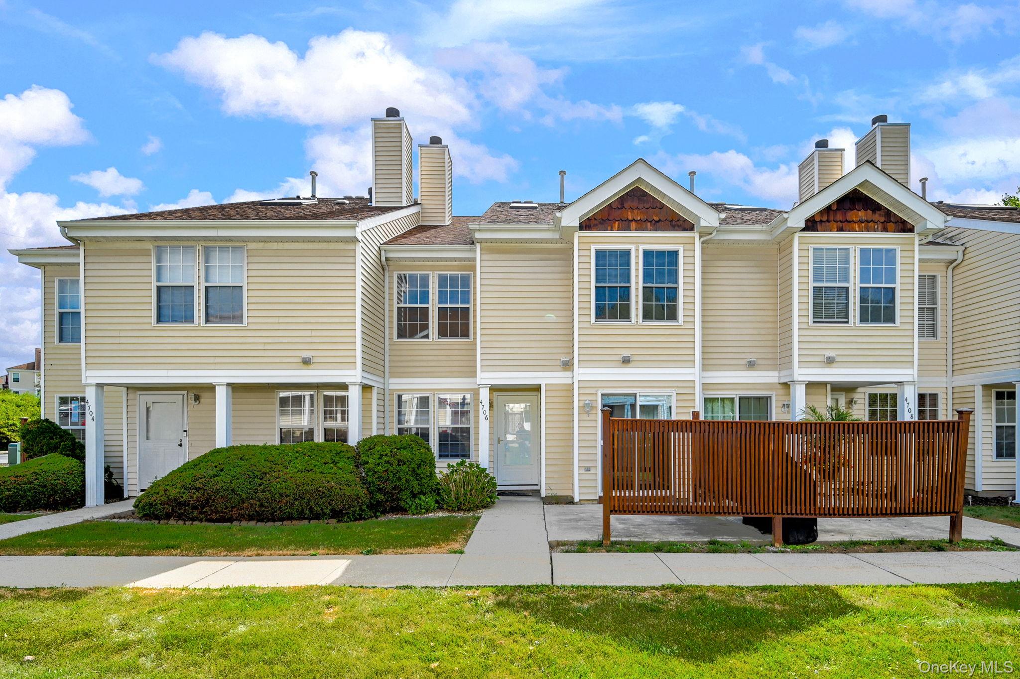 #1 photo, 4706 Whispering Hills, Chester , NY 10918