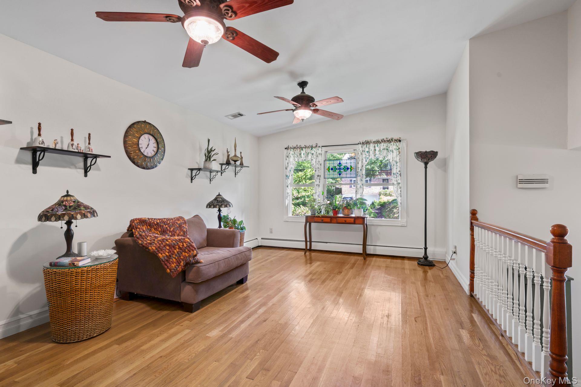 #15 photo, 6 Emil Court, サフォーク郡 Huntington , NY 11743