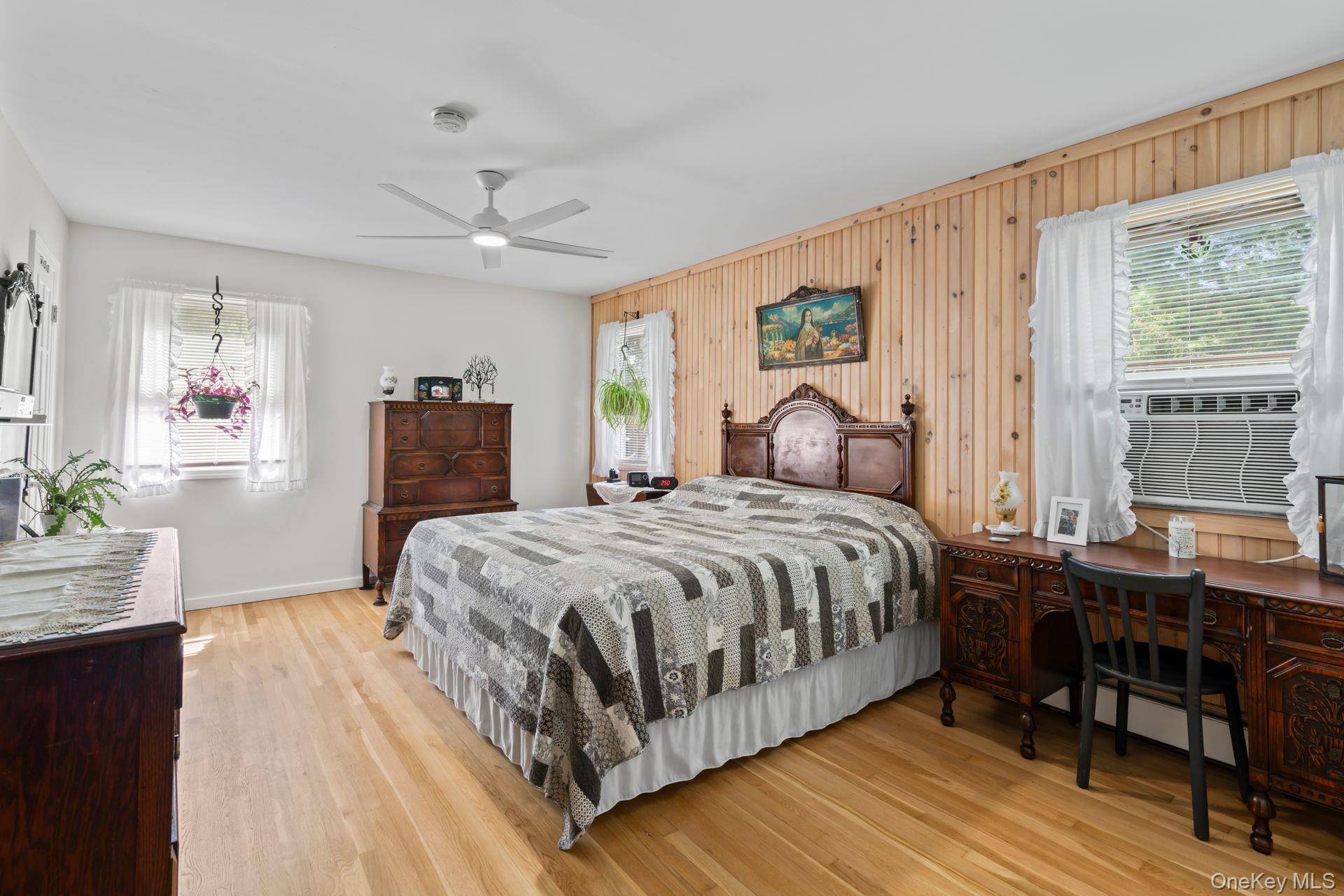 #16 photo, 6 Emil Court, サフォーク郡 Huntington , NY 11743