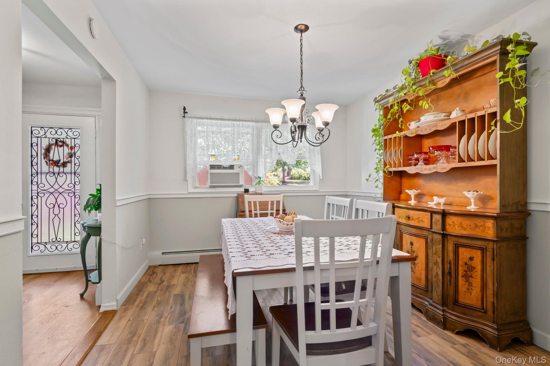 #7 photo, 6 Emil Court, サフォーク郡 Huntington , NY 11743