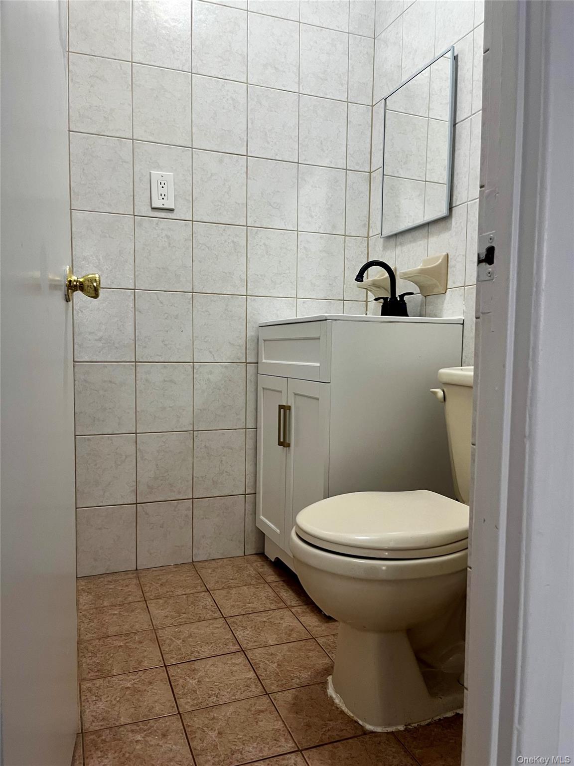 #18 photo, 25-59 46th Street, クイーンズ区 Astoria , NY 11103