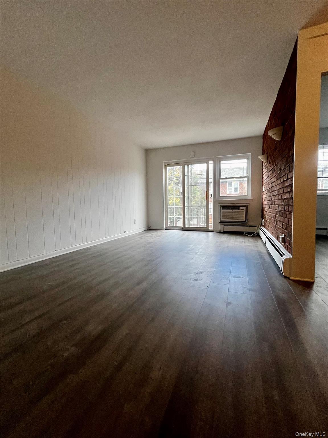 #6 photo, 25-59 46th Street, クイーンズ区 Astoria , NY 11103