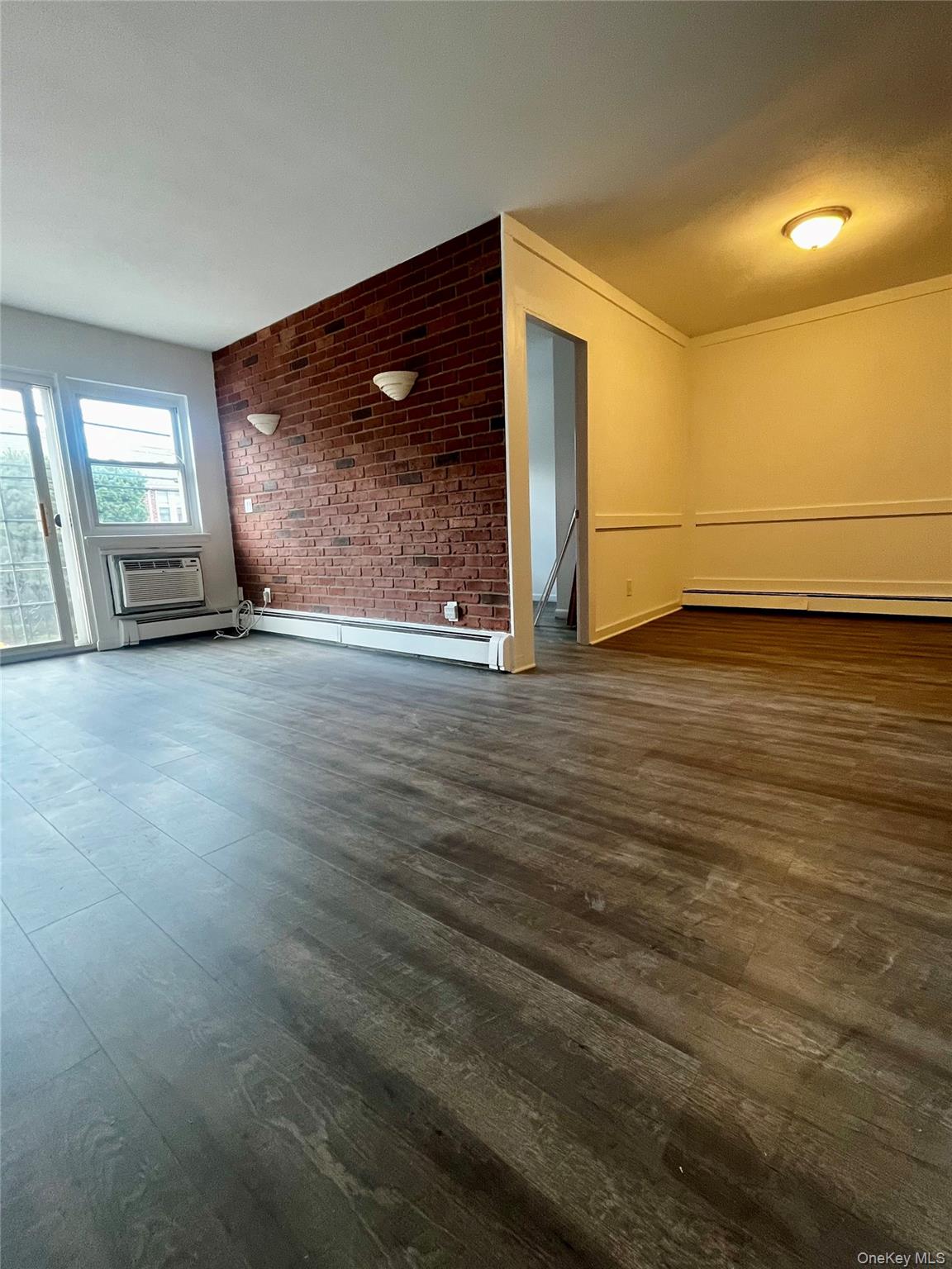 #7 photo, 25-59 46th Street, クイーンズ区 Astoria , NY 11103