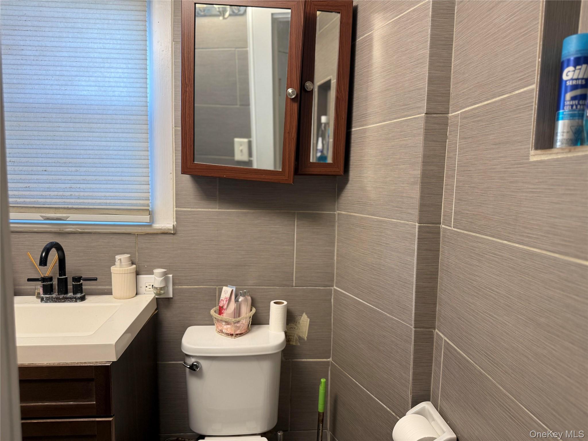 #3 photo, 546 Clark Place, ナッソー郡 Uniondale , NY 11553