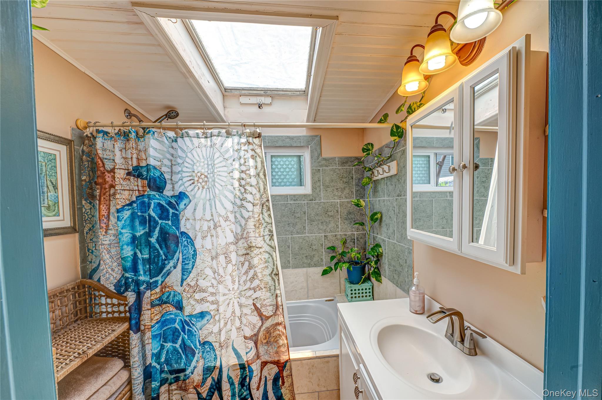 #17 photo, 8 Woodbrook Drive, サフォーク郡 Ridge , NY 11961