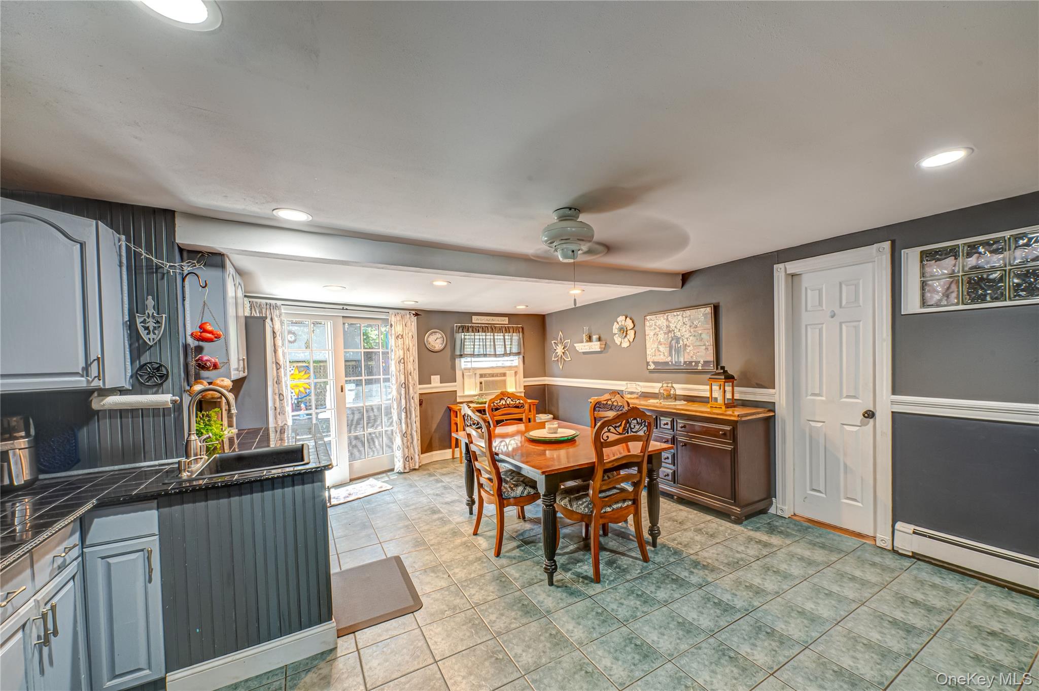 #6 photo, 8 Woodbrook Drive, サフォーク郡 Ridge , NY 11961