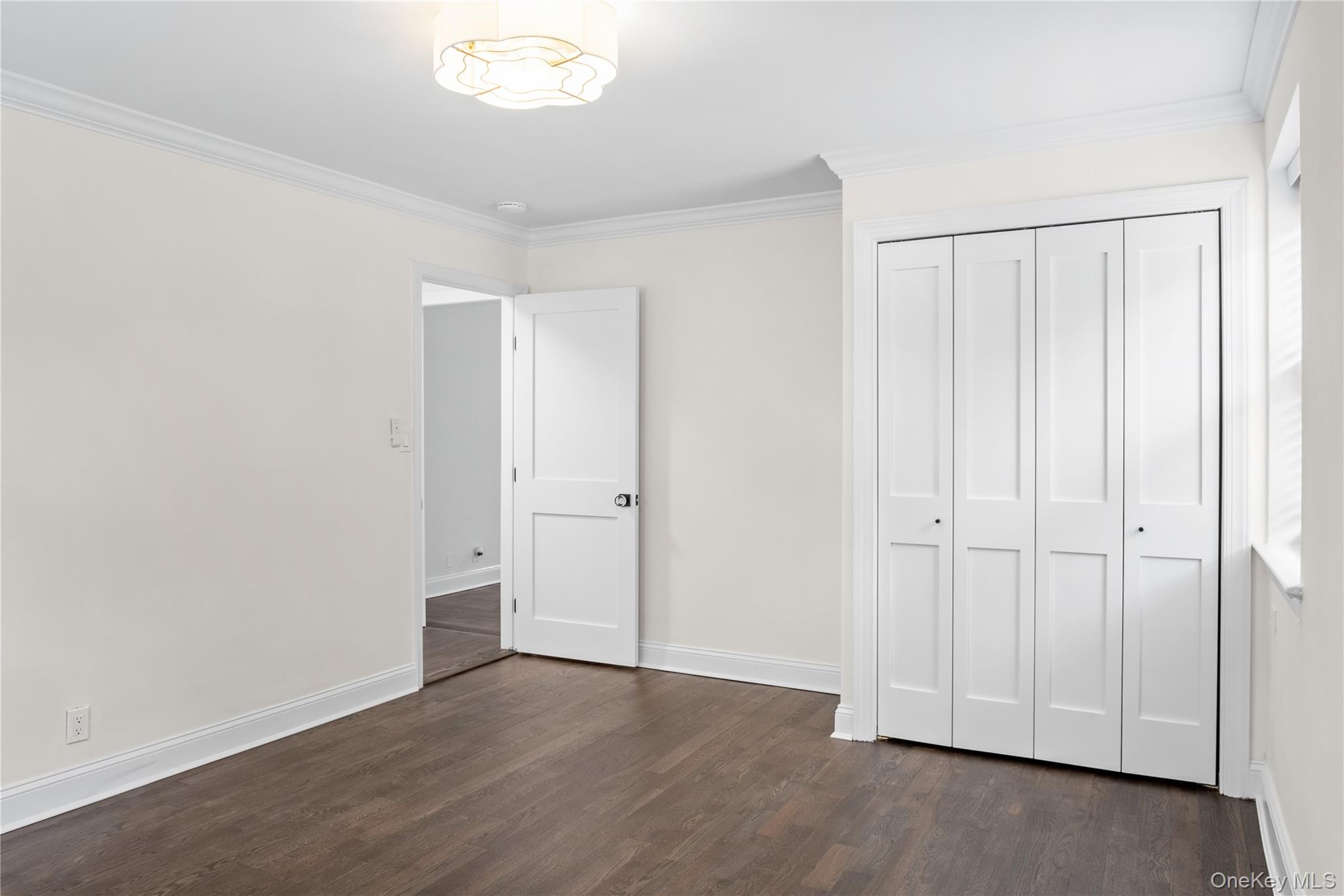 #11 photo, 6 West Mill Drive, ナッソー郡 Great Neck , NY 11021