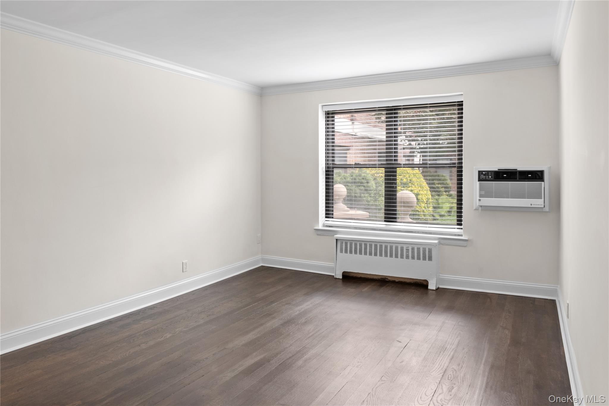 #5 photo, 6 West Mill Drive, ナッソー郡 Great Neck , NY 11021