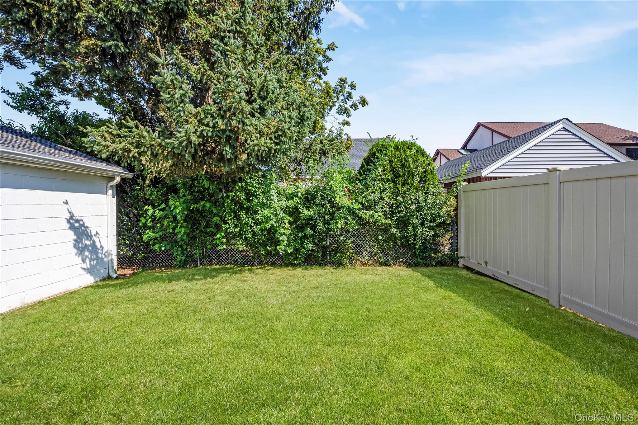 #6 photo, 15 Stewart Avenue, ナッソー郡 Stewart Manor , NY 11530