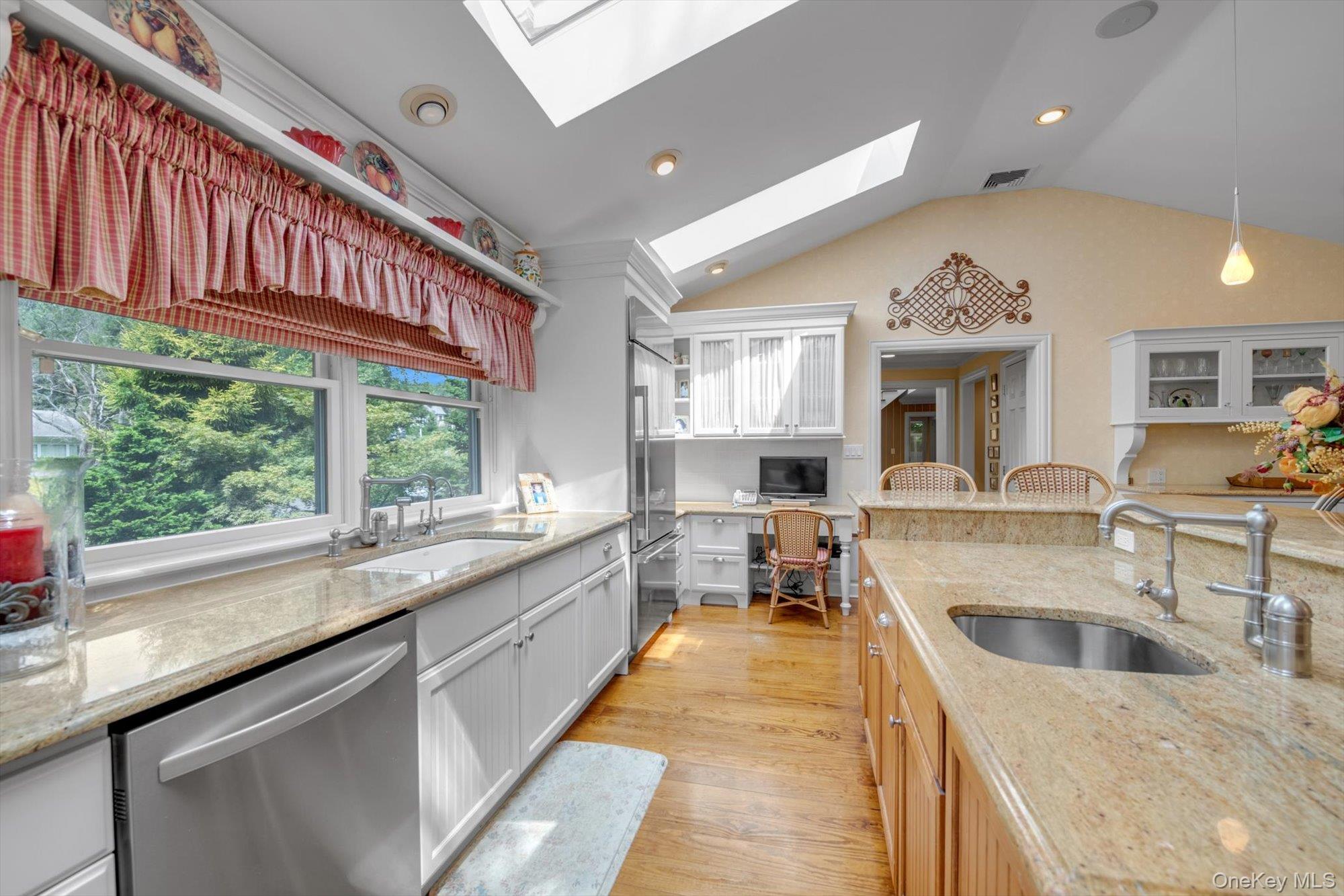 #10 photo, 8 Briarfield Drive, ナッソー郡 Great Neck , NY 11020