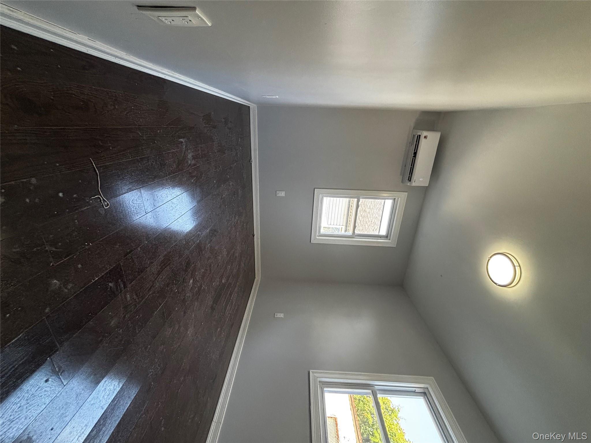 #10 photo, 40-06 Rockaway Beach Boulevard, クイーンズ区 Far Rockaway , NY 11691