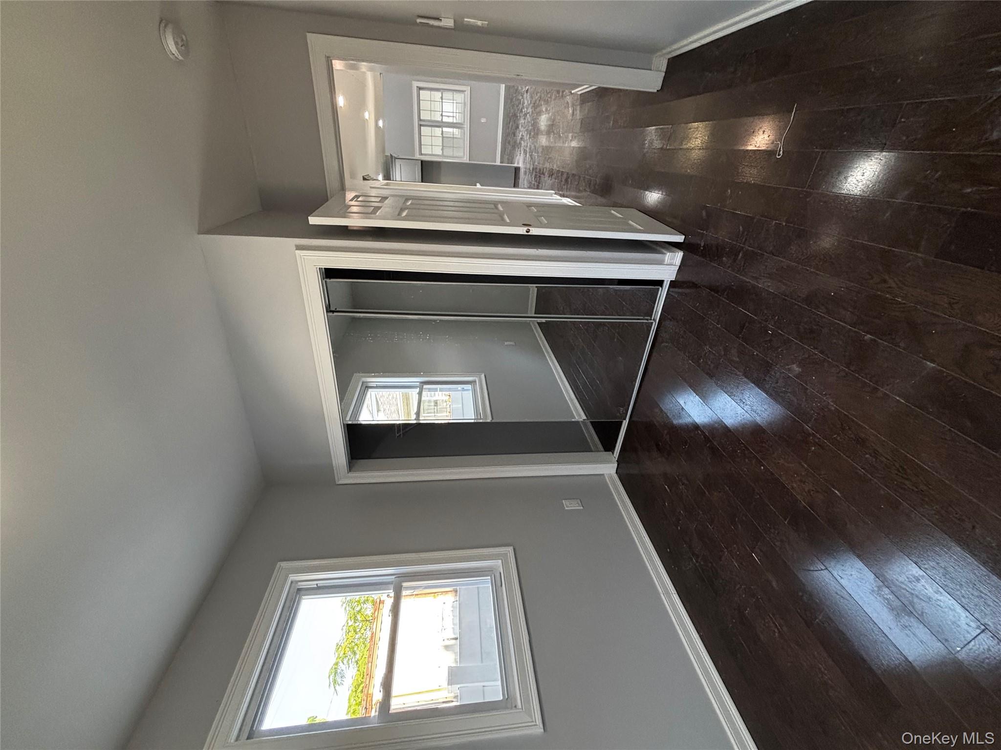 #11 photo, 40-06 Rockaway Beach Boulevard, クイーンズ区 Far Rockaway , NY 11691