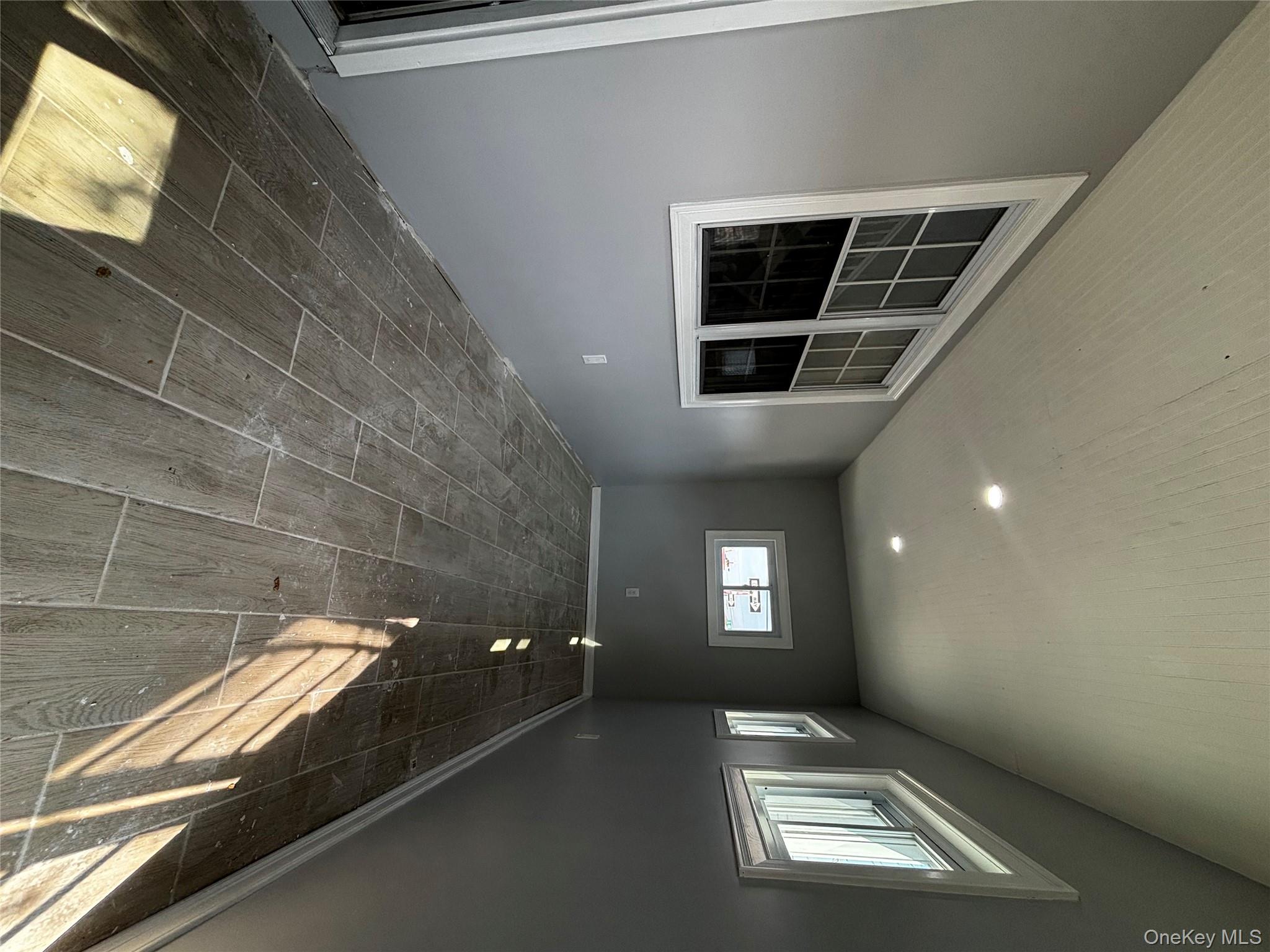 #4 photo, 40-06 Rockaway Beach Boulevard, クイーンズ区 Far Rockaway , NY 11691