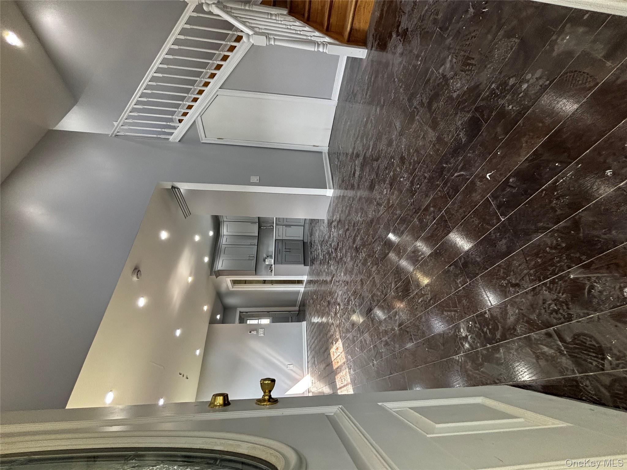 #5 photo, 40-06 Rockaway Beach Boulevard, クイーンズ区 Far Rockaway , NY 11691