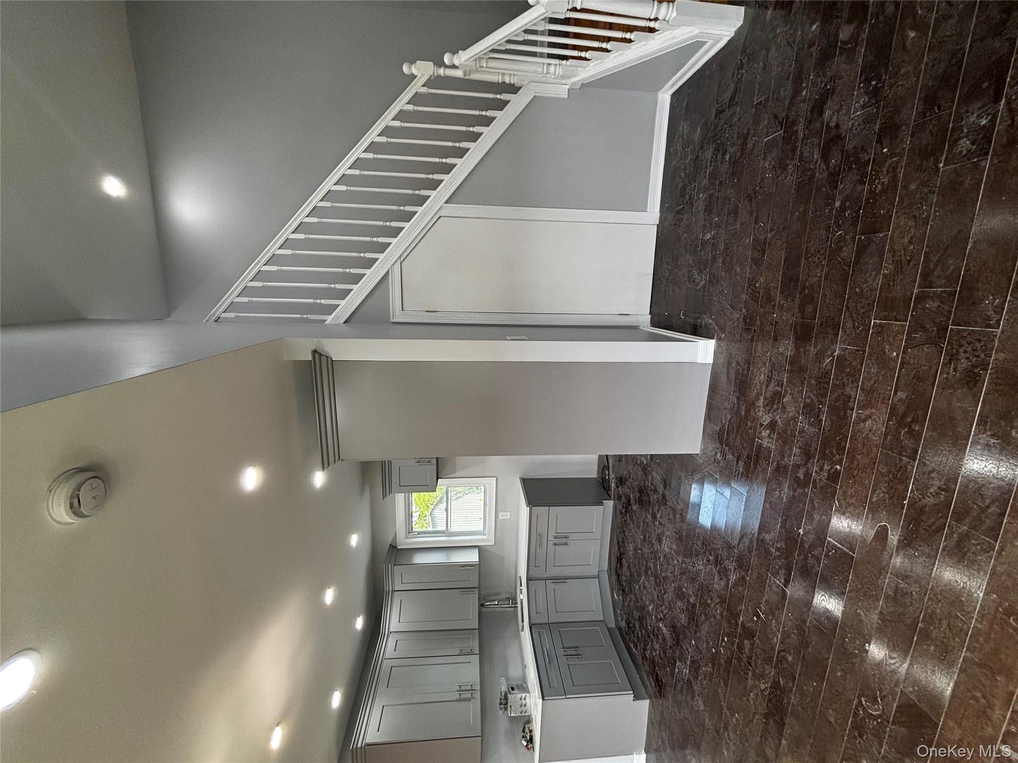 #7 photo, 40-06 Rockaway Beach Boulevard, クイーンズ区 Far Rockaway , NY 11691