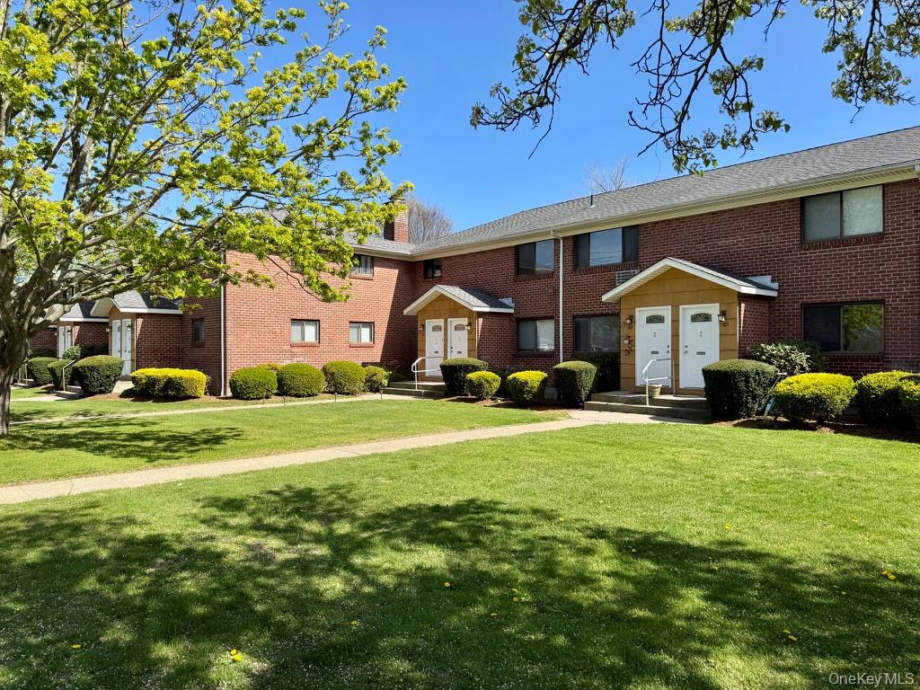 #1 photo, 64 Hiddink, Sayville , NY 11782