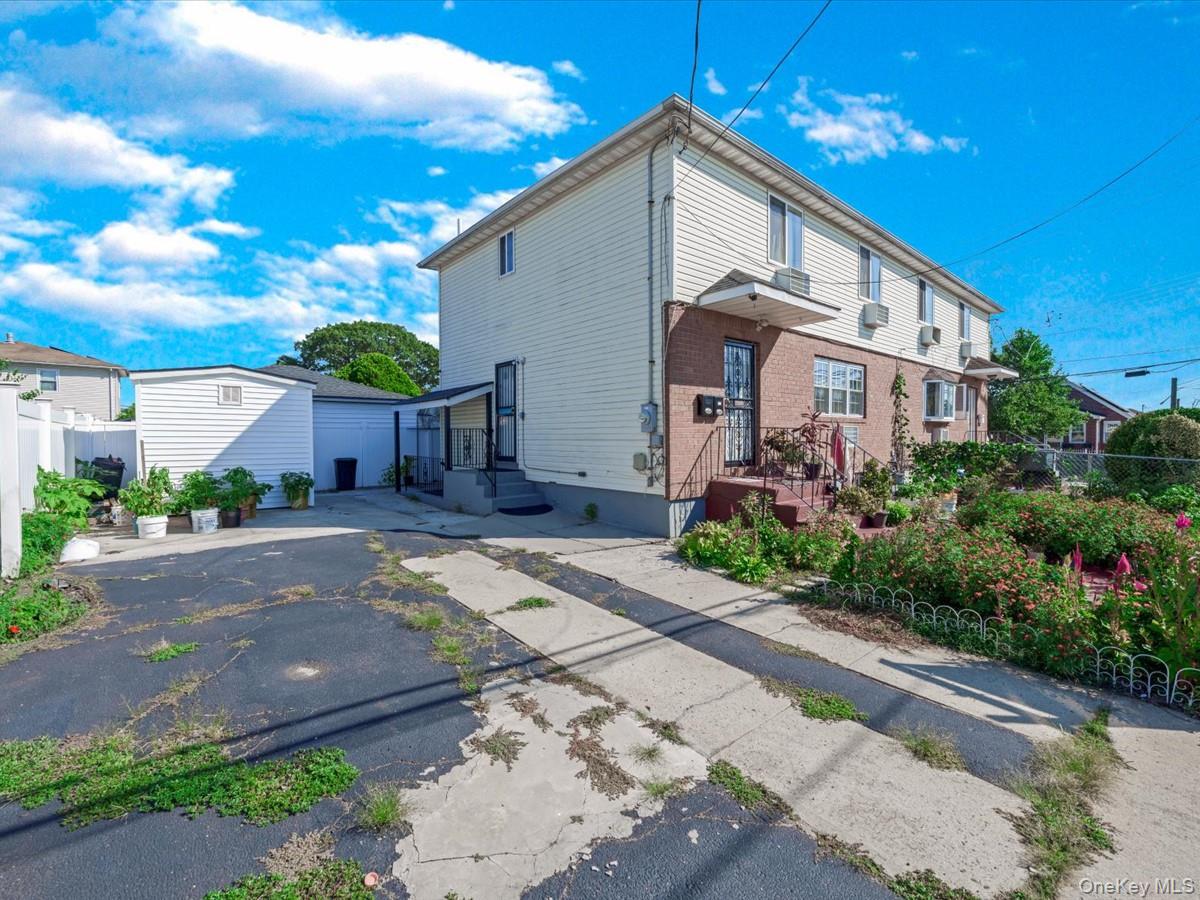 #2 photo, 14557 229th Street, クイーンズ区 Springfield Gardens , NY 11413