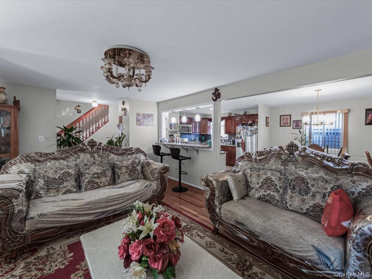 #4 photo, 14557 229th Street, クイーンズ区 Springfield Gardens , NY 11413