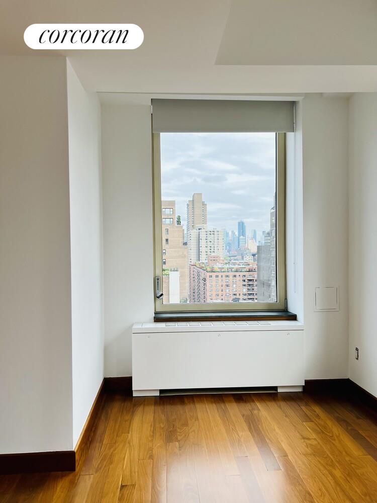 #14 photo, New York City, マンハッタン Lenox Hill , NY 10065