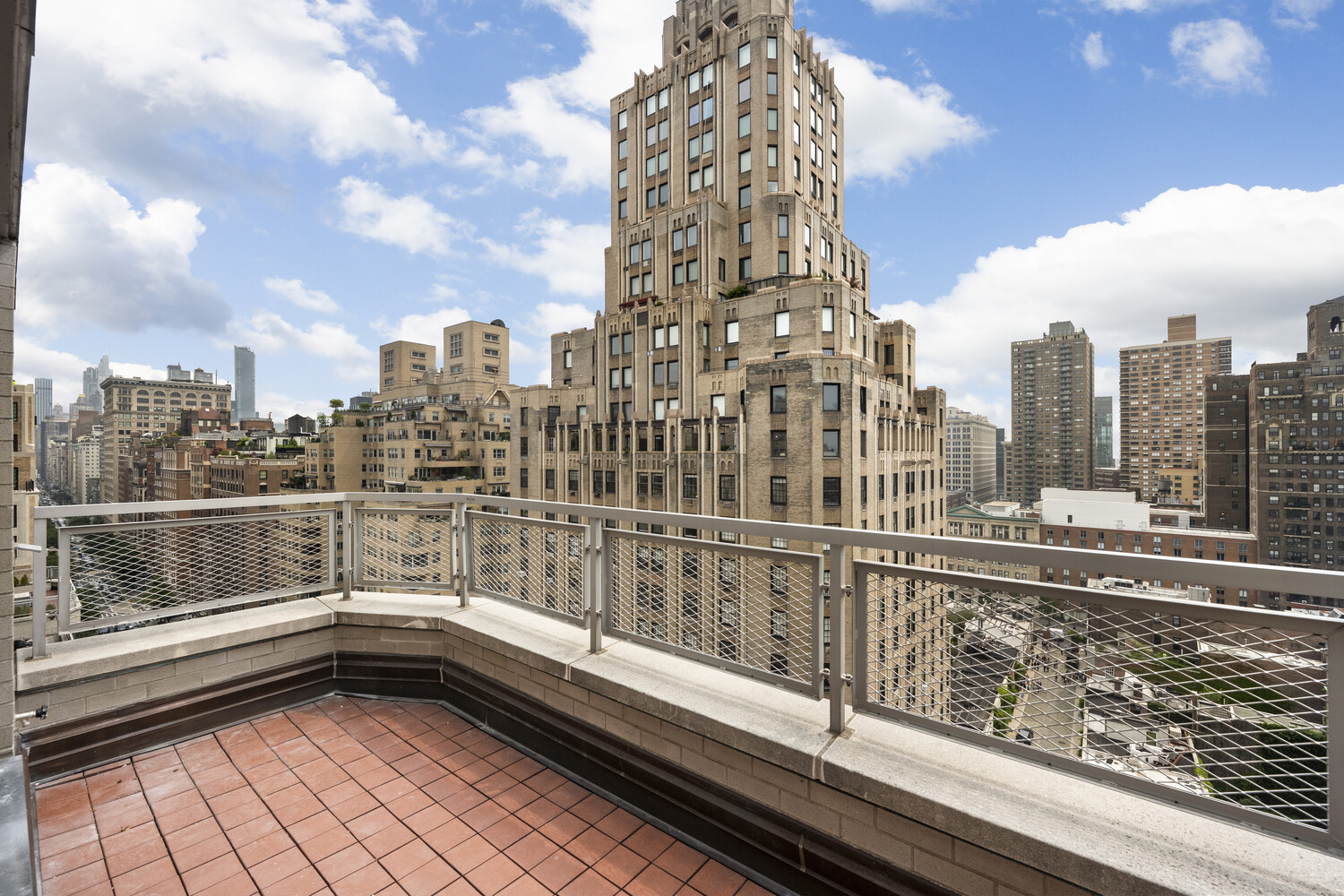 #4 photo, 2 5TH Avenue, マンハッタン Greenwich Village , NY 10011