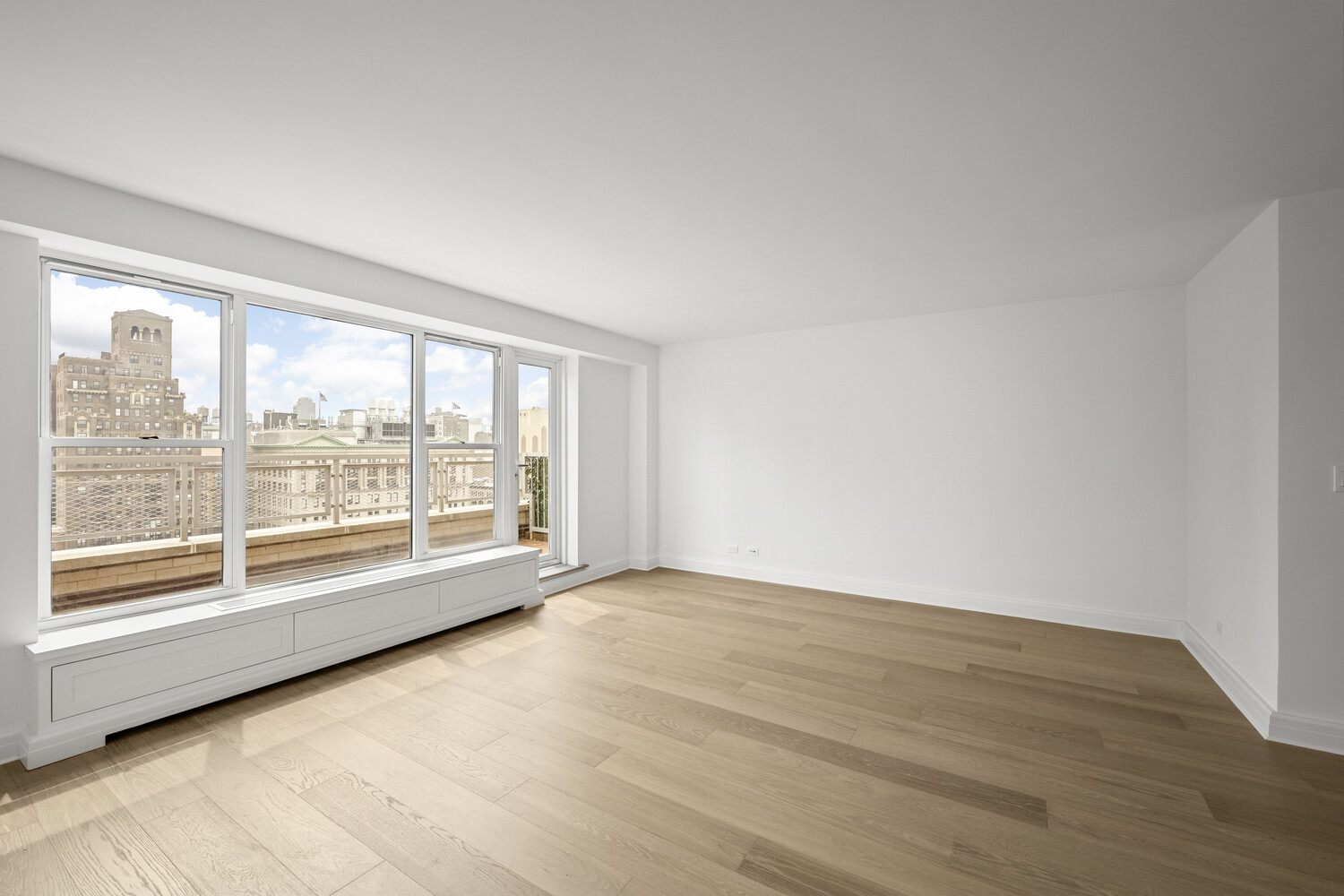 #6 photo, 2 5TH Avenue, マンハッタン Greenwich Village , NY 10011