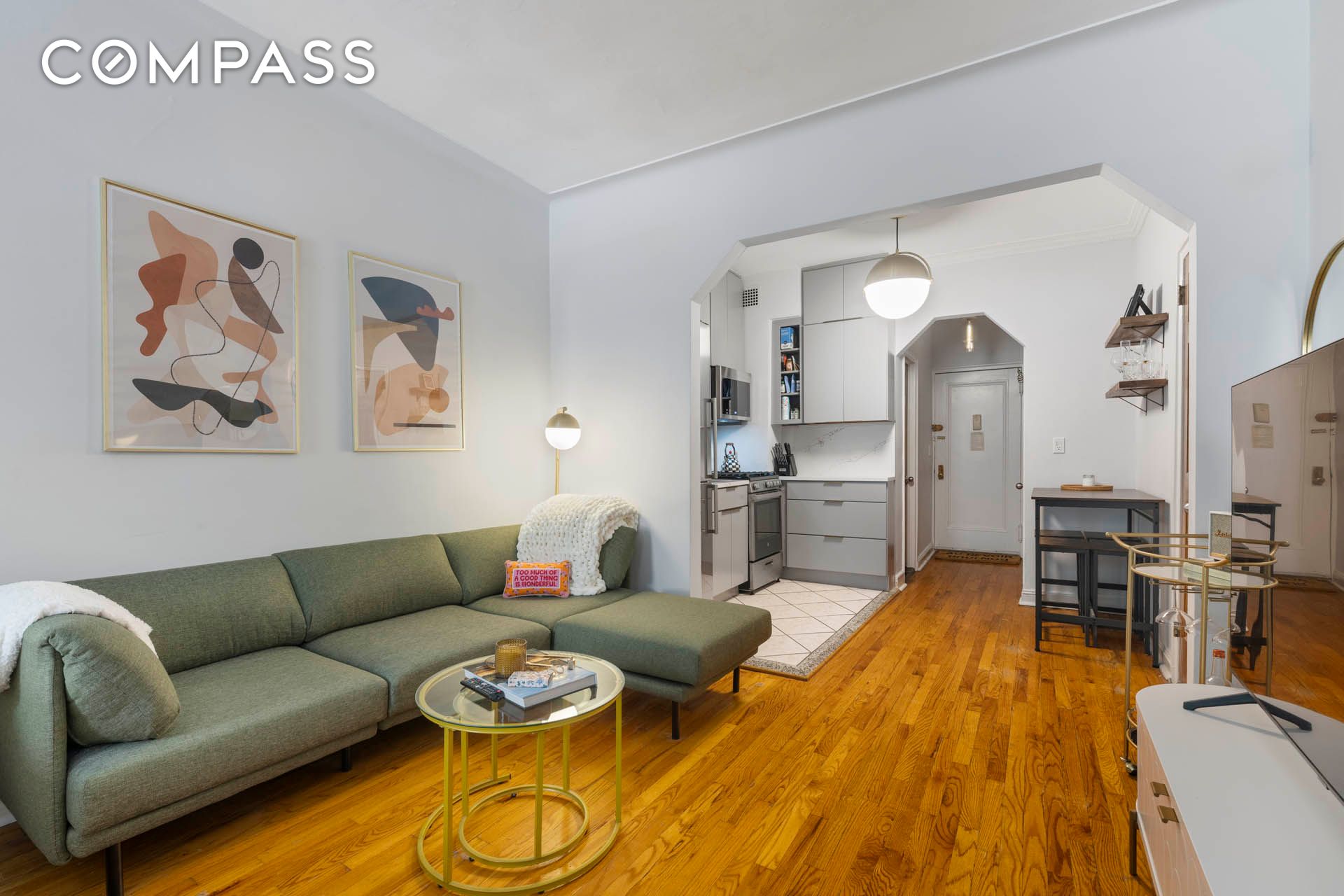 #1 photo, 242 E 87th Street, マンハッタン Upper East Side , NY 10128