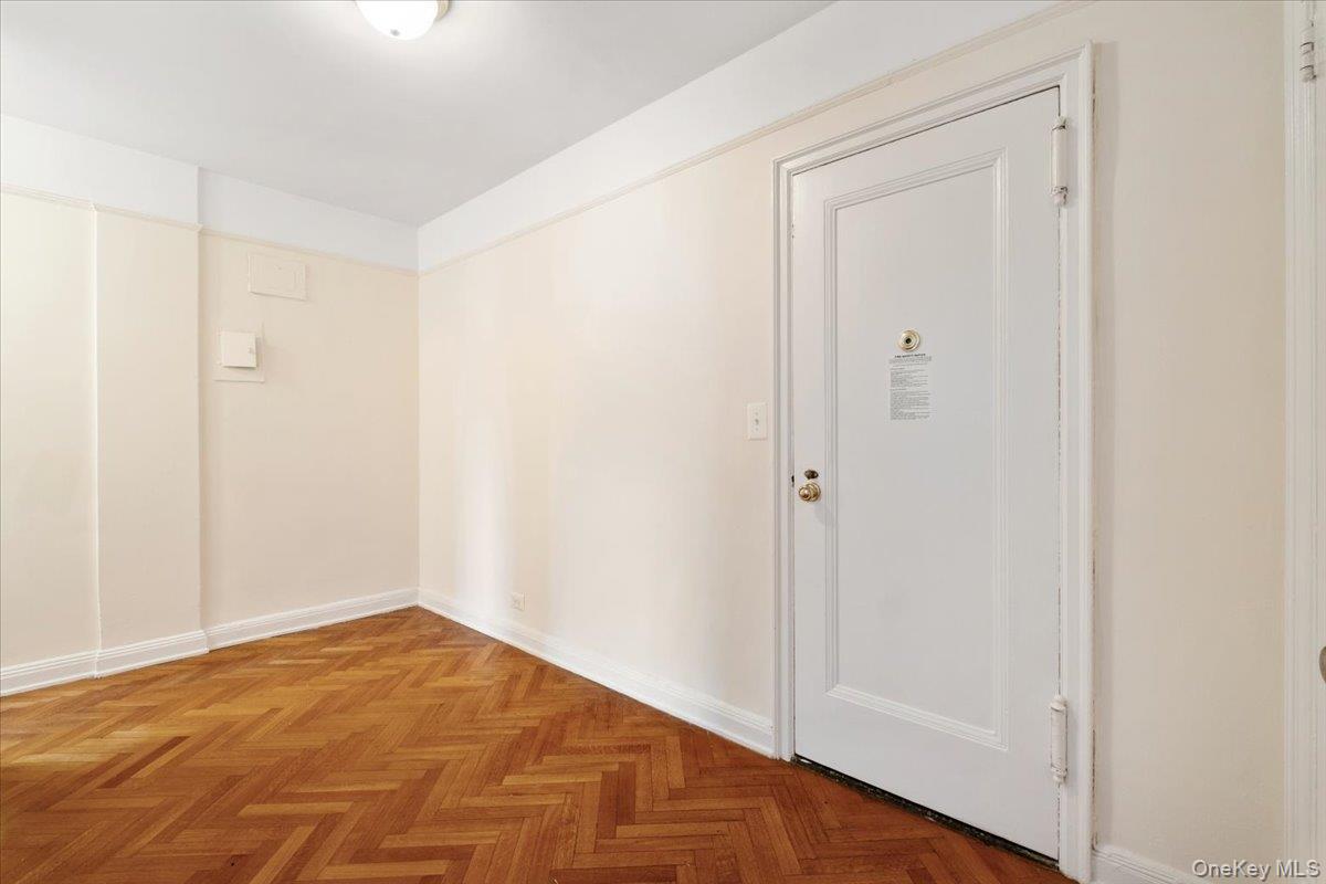 #20 photo, 45 Popham Road, Scarsdale , NY 10583