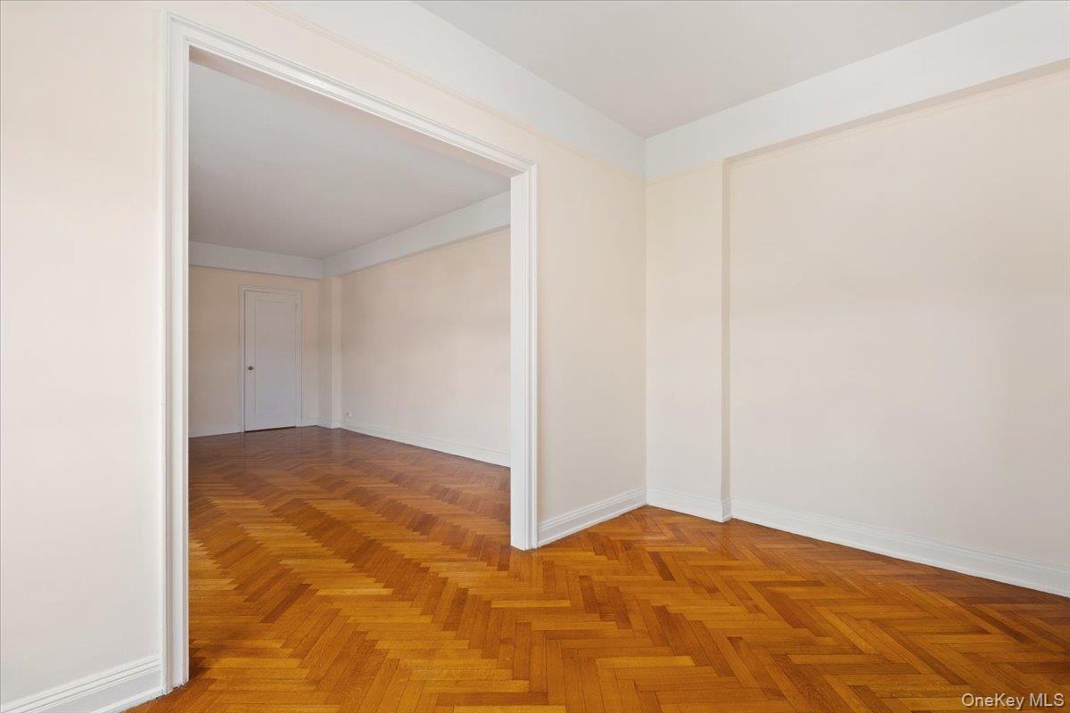 #8 photo, 45 Popham Road, Scarsdale , NY 10583