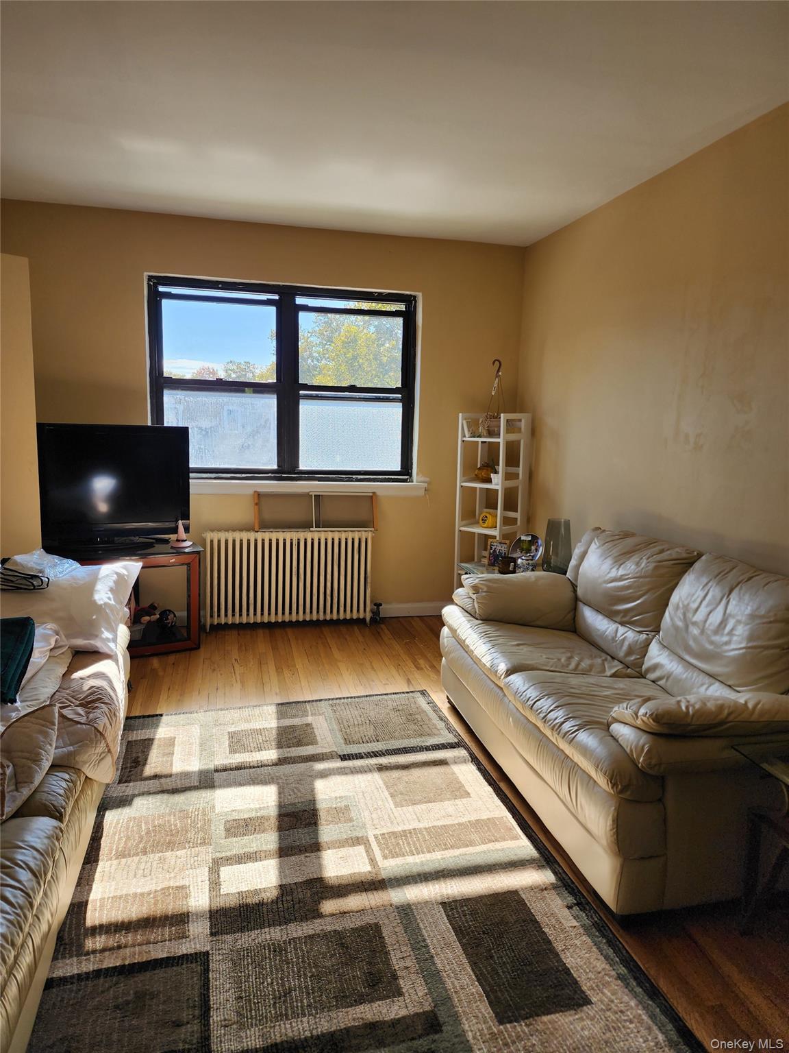 #2 photo, 147-03 71 Avenue, クイーンズ区 Kew Garden Hills , NY 11367