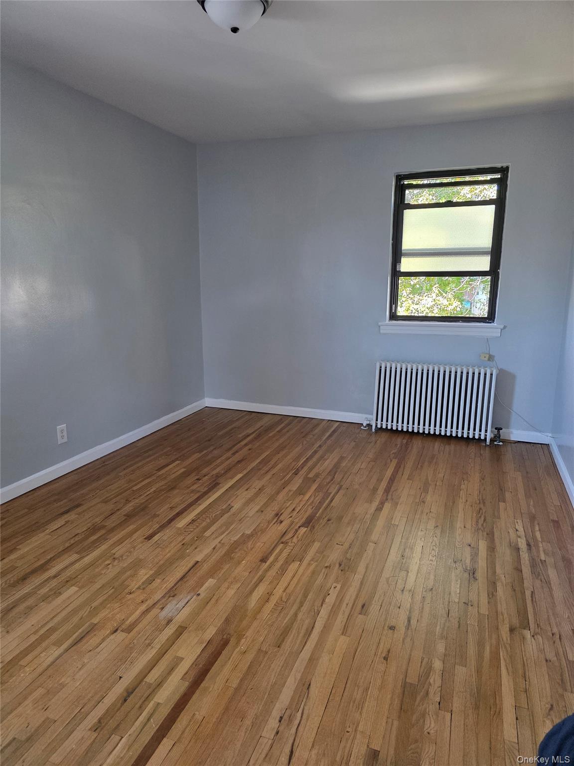 #7 photo, 147-03 71 Avenue, Kew Garden Hills , NY 11367