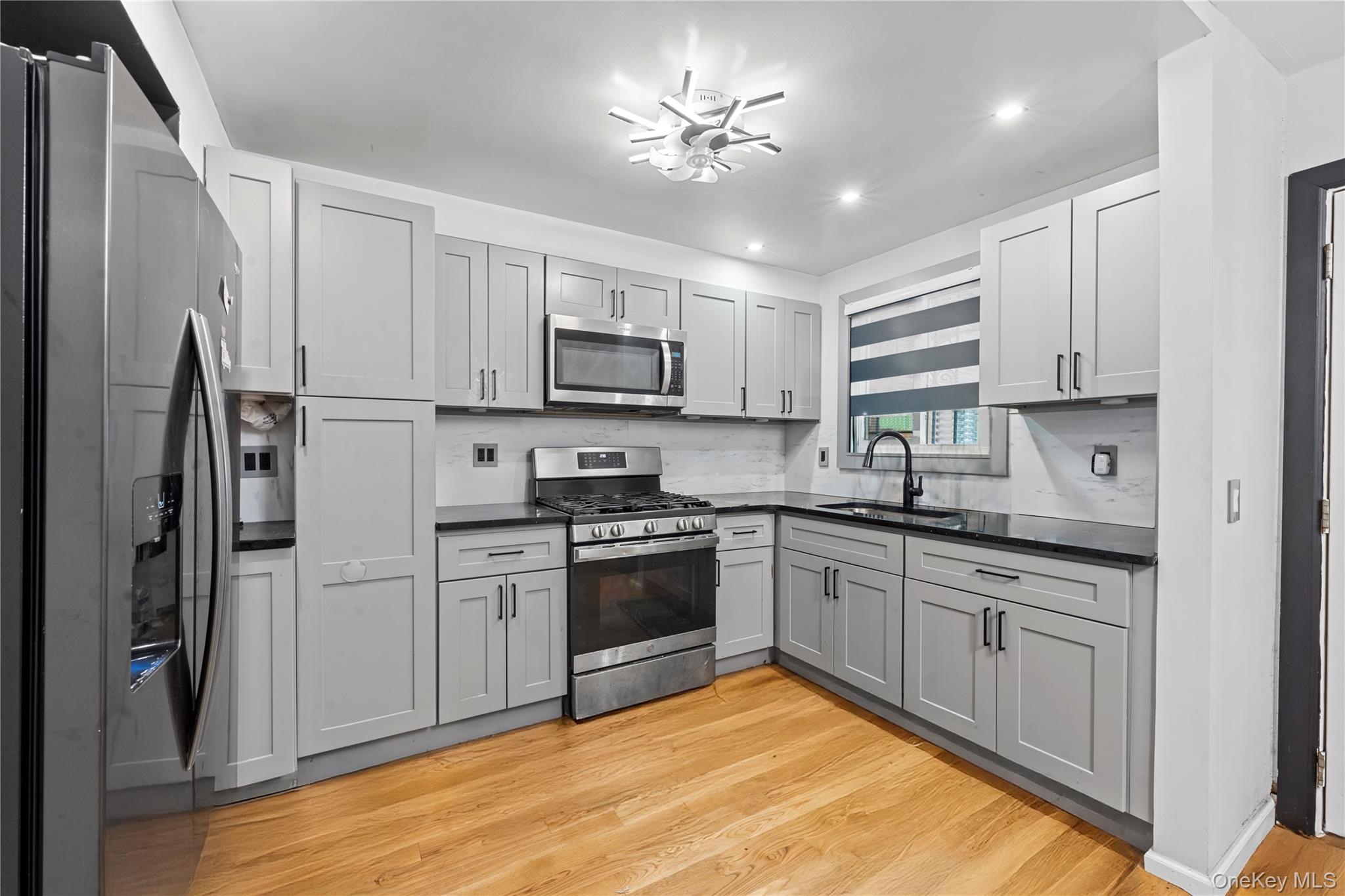 #1 photo, 1103 Adee Avenue, ब्रोंक्स Bronx , NY 10469