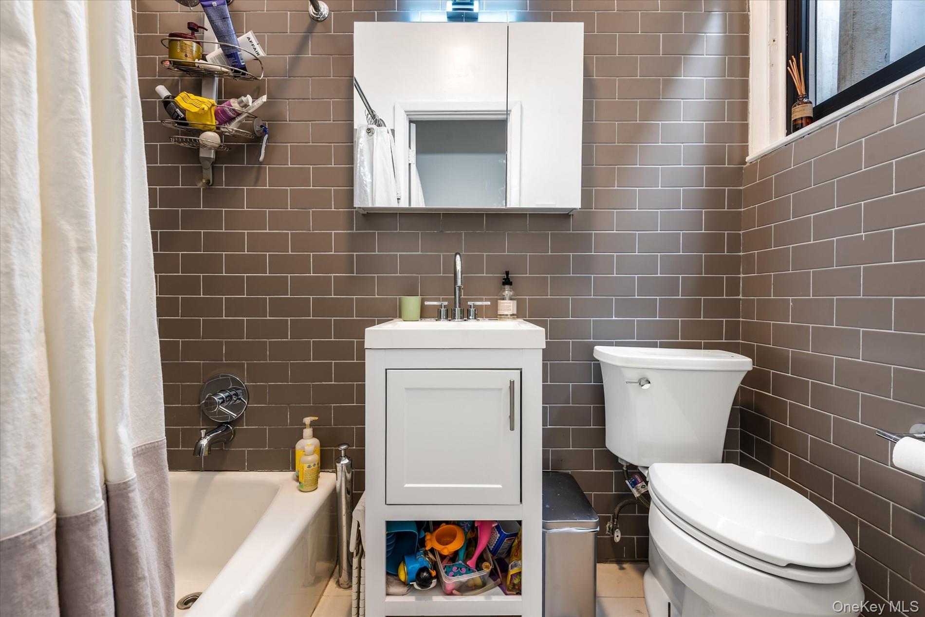 #19 photo, 5932 Grove Street, Ridgewood , NY 11385