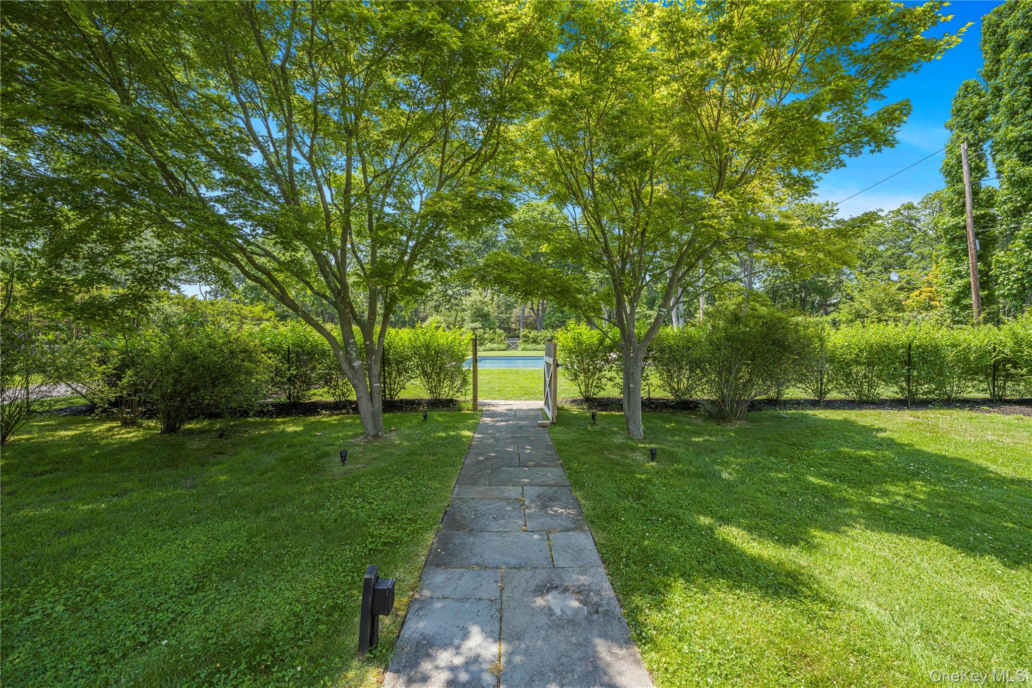 #4 photo, 5 Thorn Hedge Road, サフォーク郡 Bellport , NY 11713