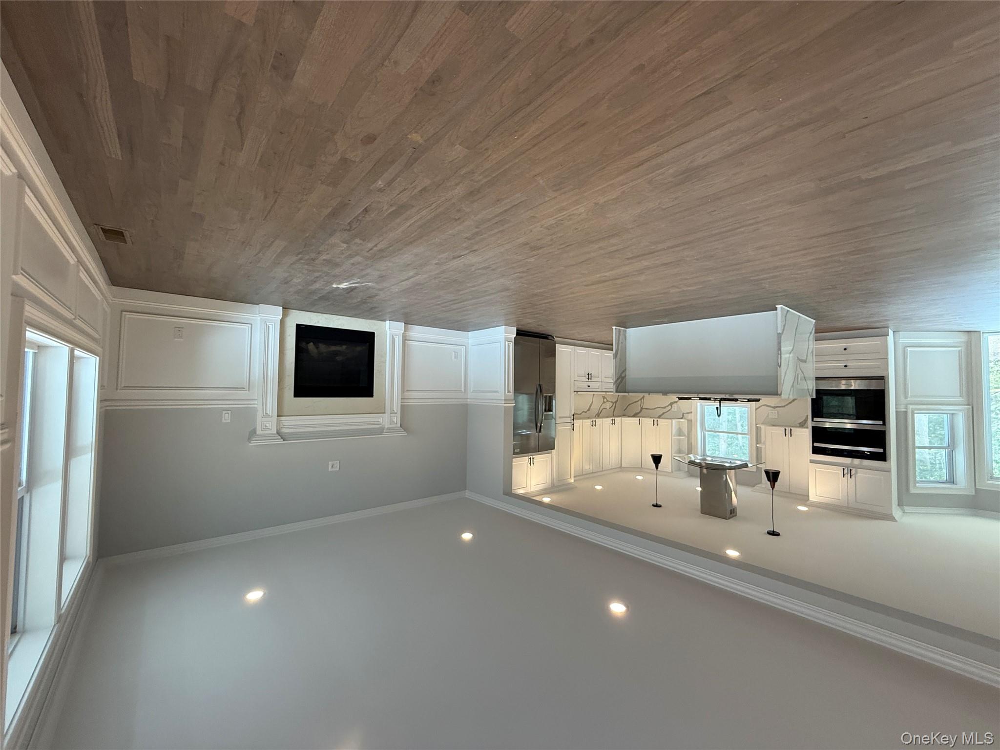 #4 photo, 89C Mt Sinai Coram Road, Coram , NY 11727