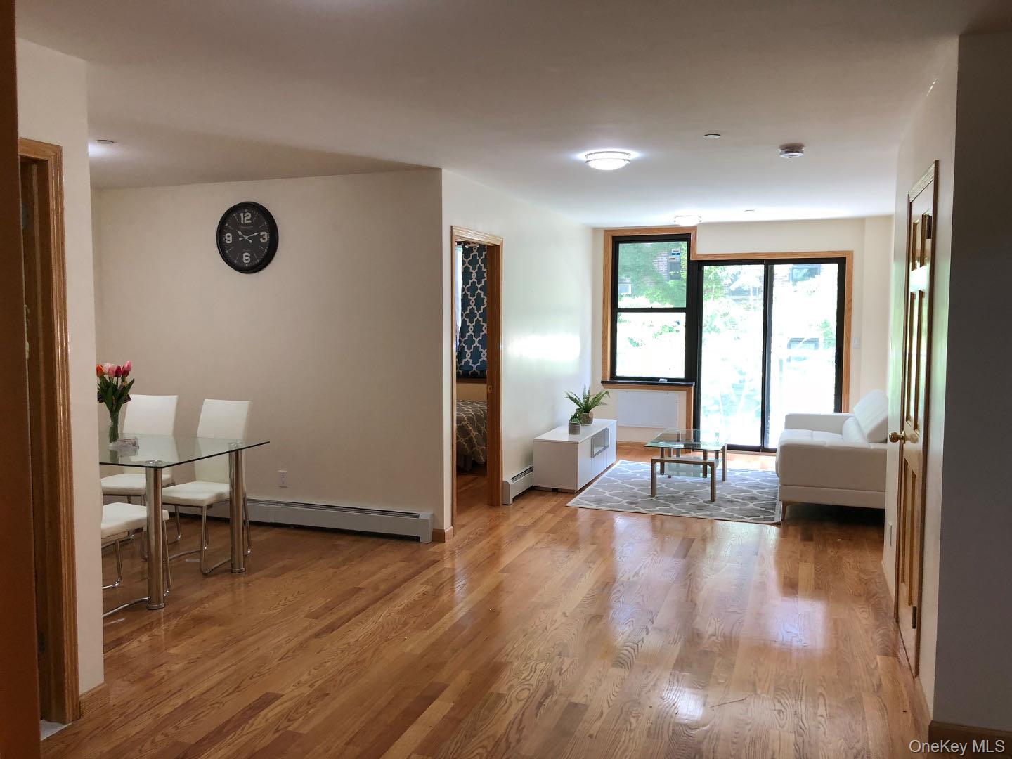 #2 photo, 1587 E 19th Street, ブルックリン区 Brooklyn , NY 11230