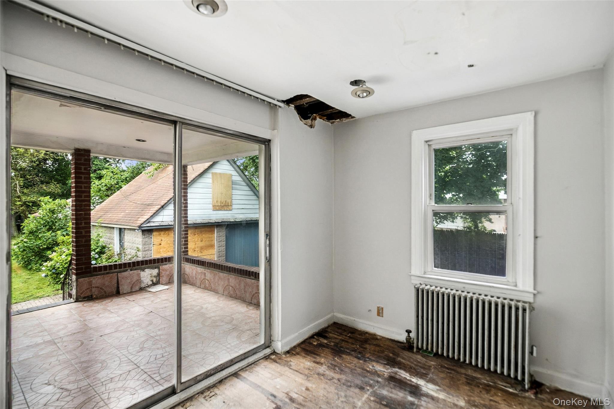 #11 photo, 600 Little East Neck Road, サフォーク郡 West Babylon , NY 11704