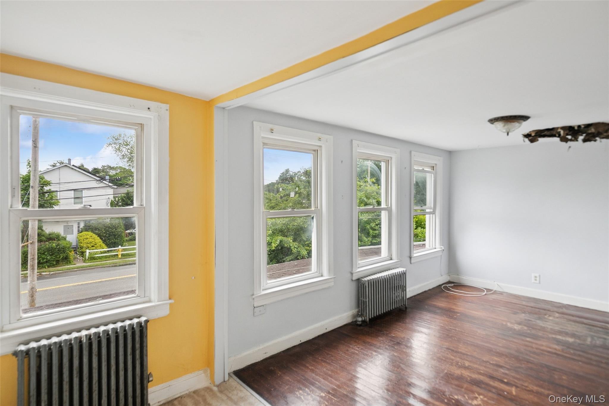 #18 photo, 600 Little East Neck Road, サフォーク郡 West Babylon , NY 11704