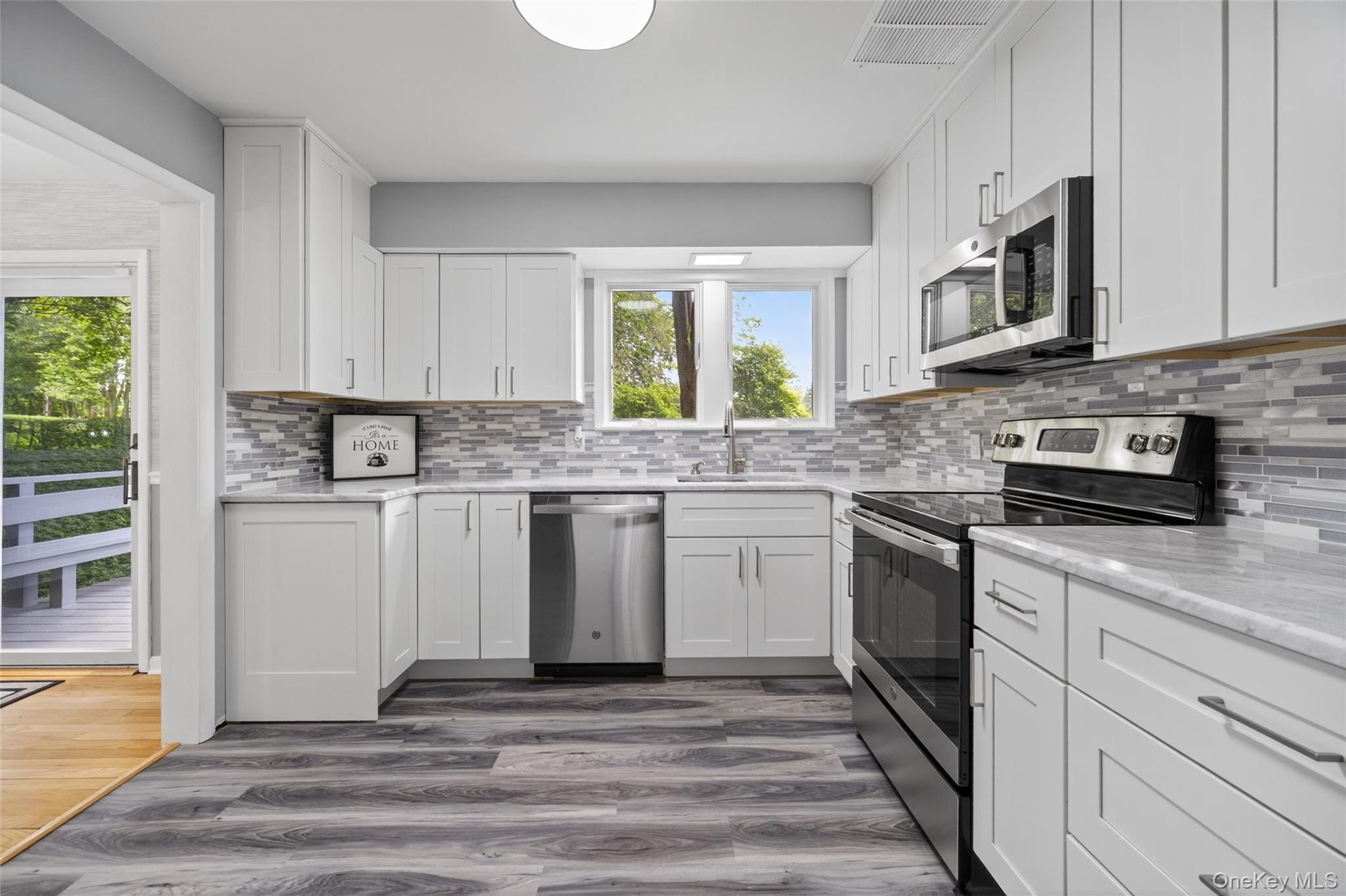 #13 photo, 31 Old Farms Road, Poughkeepsie , NY 12603